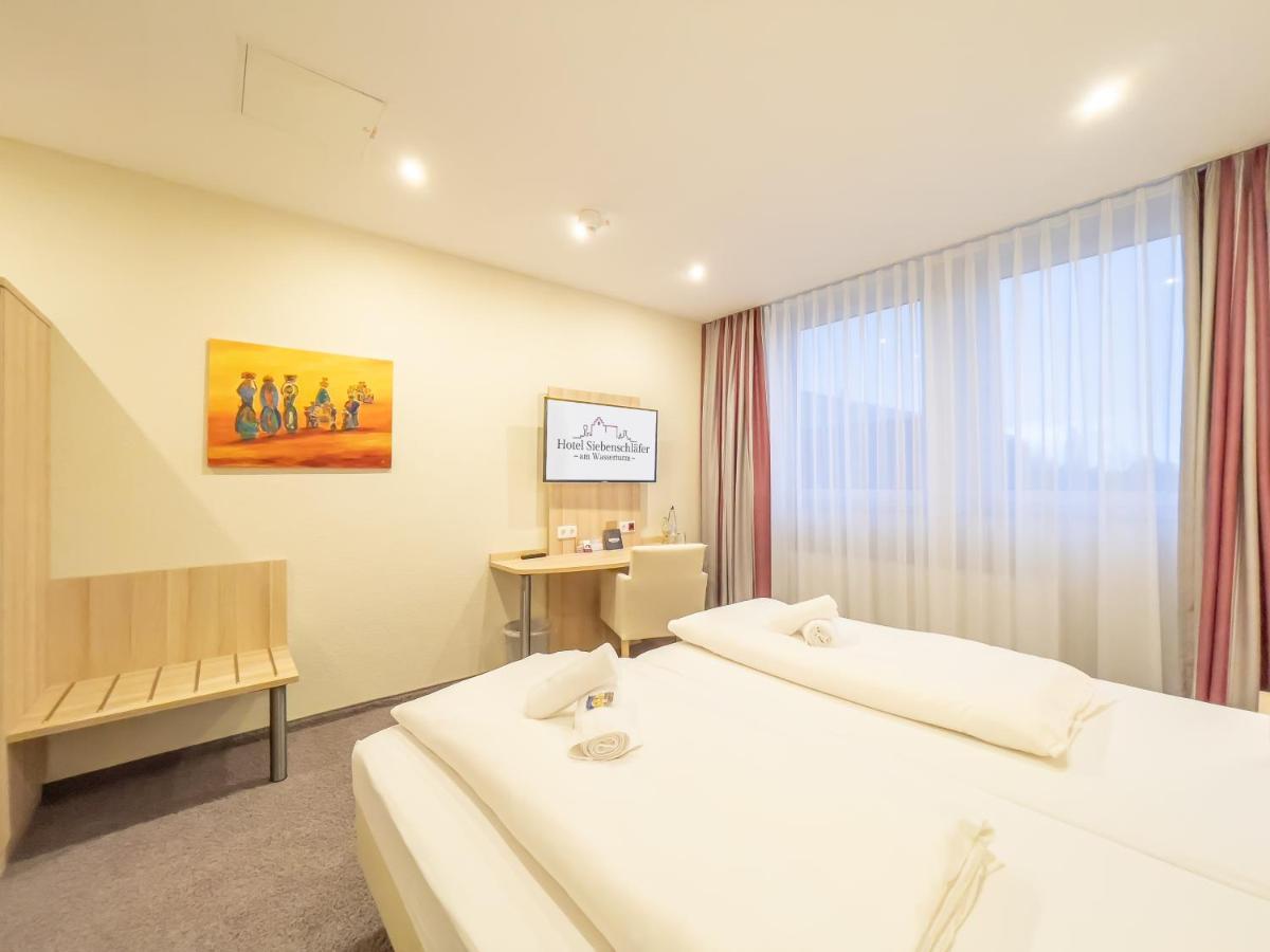 Hotel Siebenschlaefer Am Wasserturm アルスドルフ エクステリア 写真